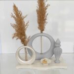 دو گلدان گچی با گل‌های تزئینی - دکوراتیو مدرن برای کنسول و میز پذیرایی